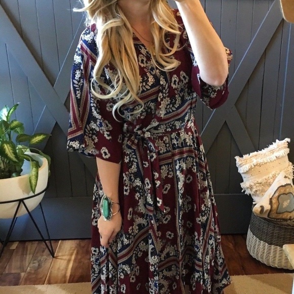 Last Two! Wrap  Handkerchief Midi Floral Dress - Picture 2 of 8